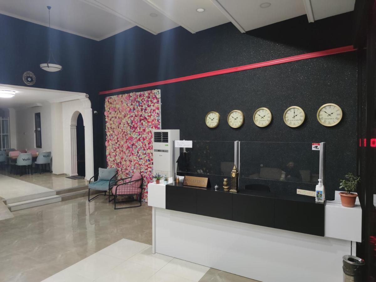 Hotel My Rose Batumi Bagian luar foto